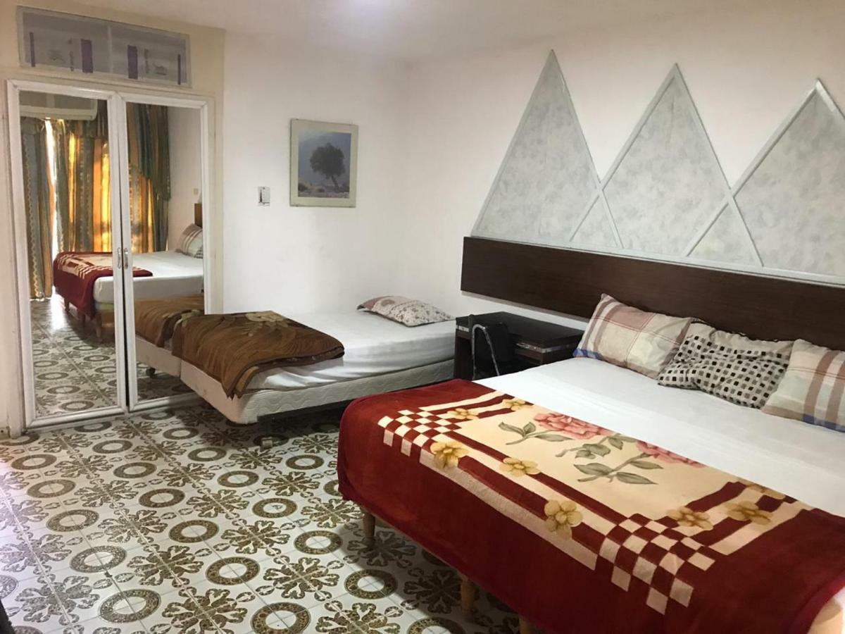 Aqaba Qazar Hotel Esterno foto